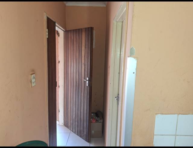 BEDROOM APARTMENT FOR SALE IN COMMERCIA